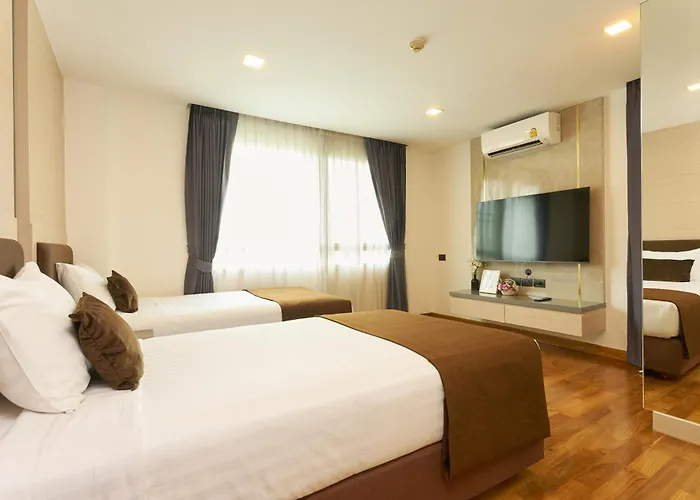 Shine Sukhumvit Thonglor 4*