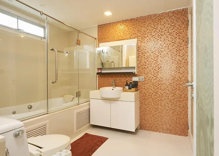 Shine Sukhumvit Thonglor Aparthotel Bangkok