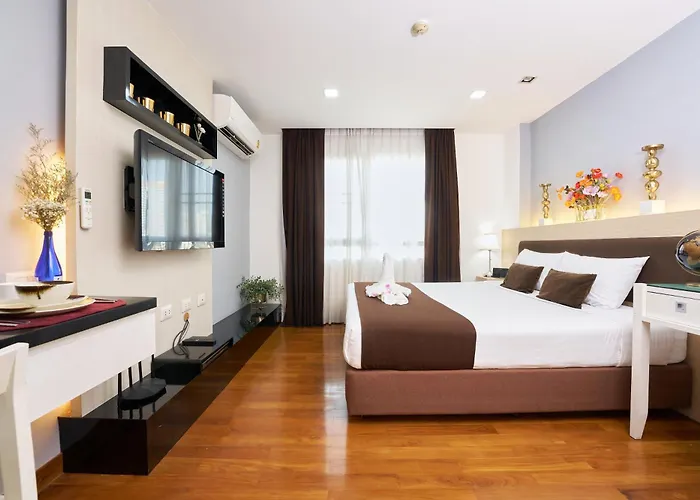 Shine Sukhumvit Thonglor Aparthotel 4*