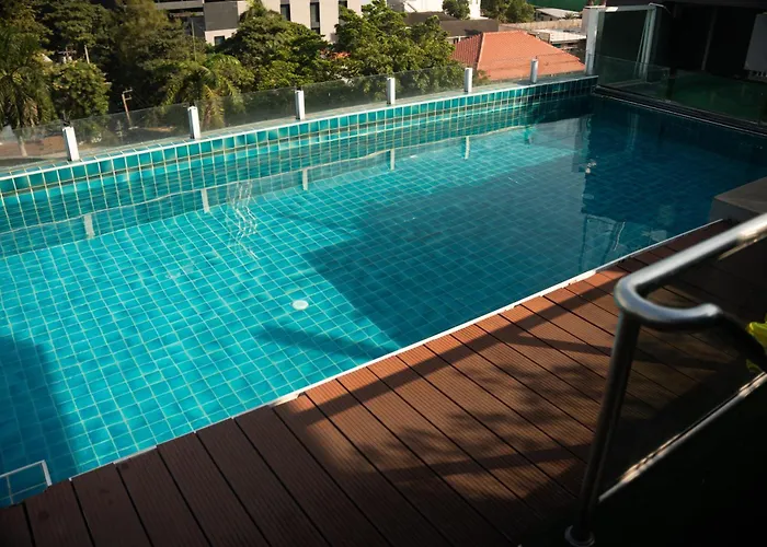 Shine Sukhumvit Thonglor Aparthotel 4*