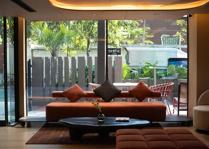 Shine Sukhumvit Thonglor Aparthotel 4*